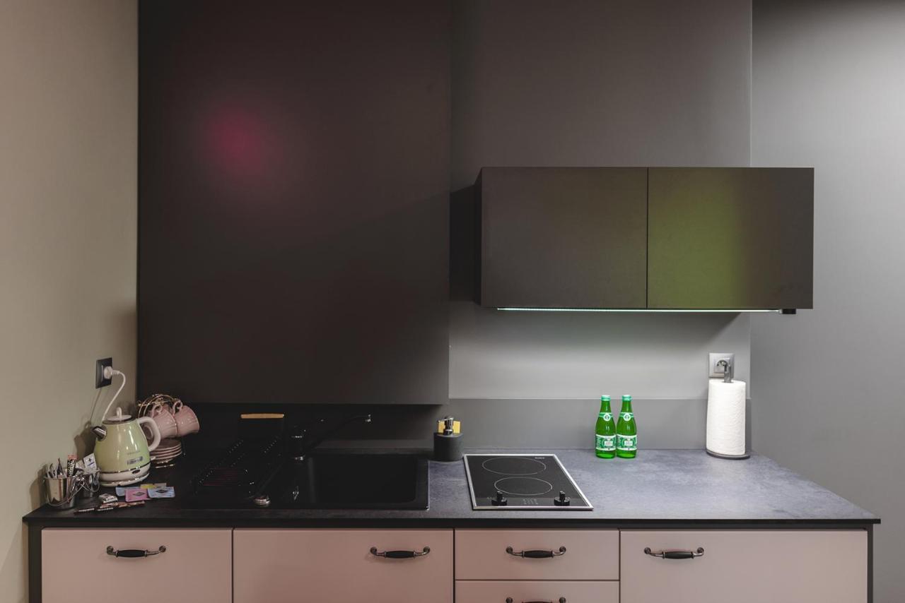 W12 Home Station - Apartement Greenpink Zielona Góra Dış mekan fotoğraf